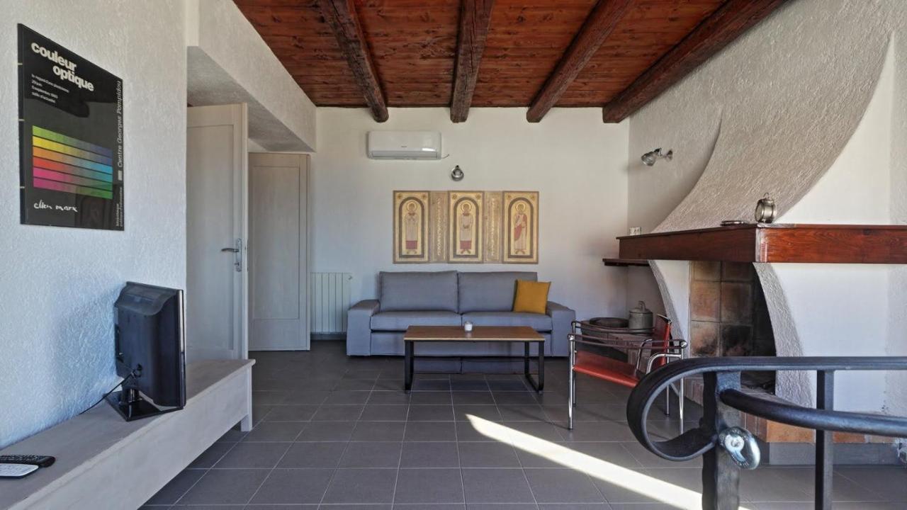 Two Olives Villa Vrbnik  Exteriör bild